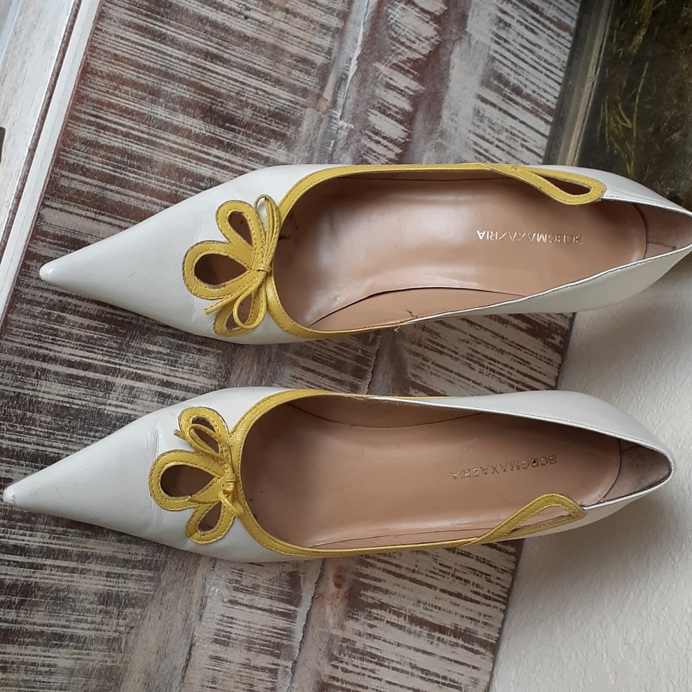 Shoe